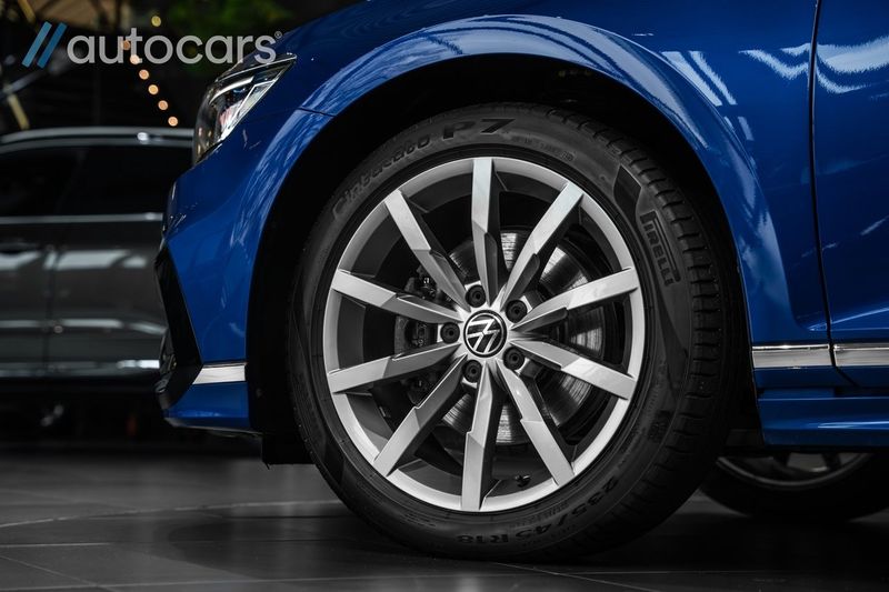 Volkswagen Passat bild 14