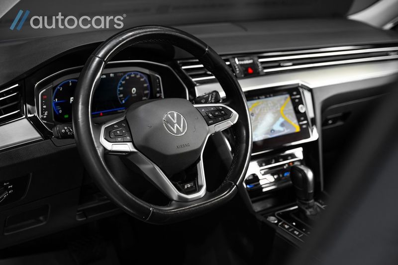 Volkswagen Passat bild 16