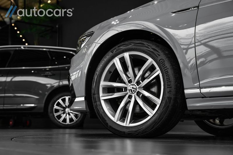 Volkswagen Passat bild 8
