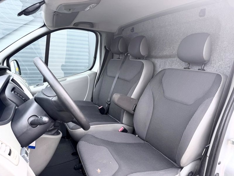 Opel Vivaro bild 12