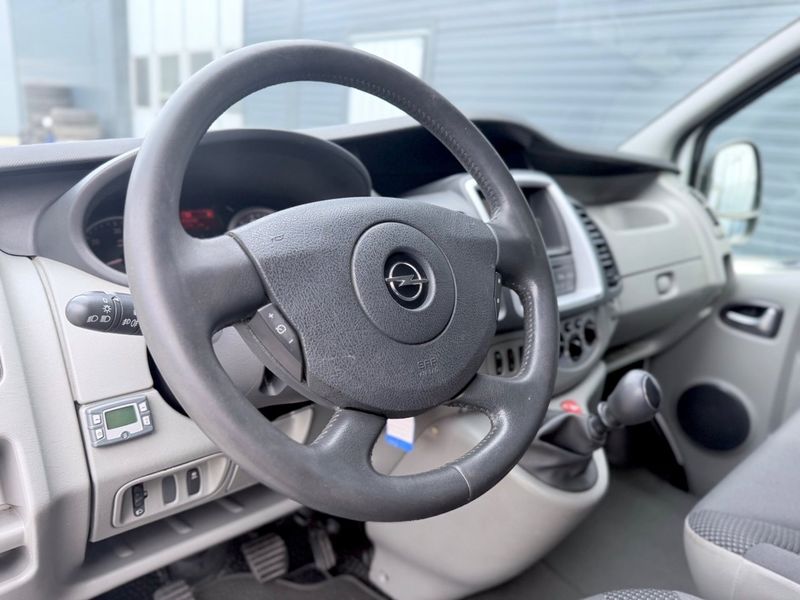 Opel Vivaro bild 13