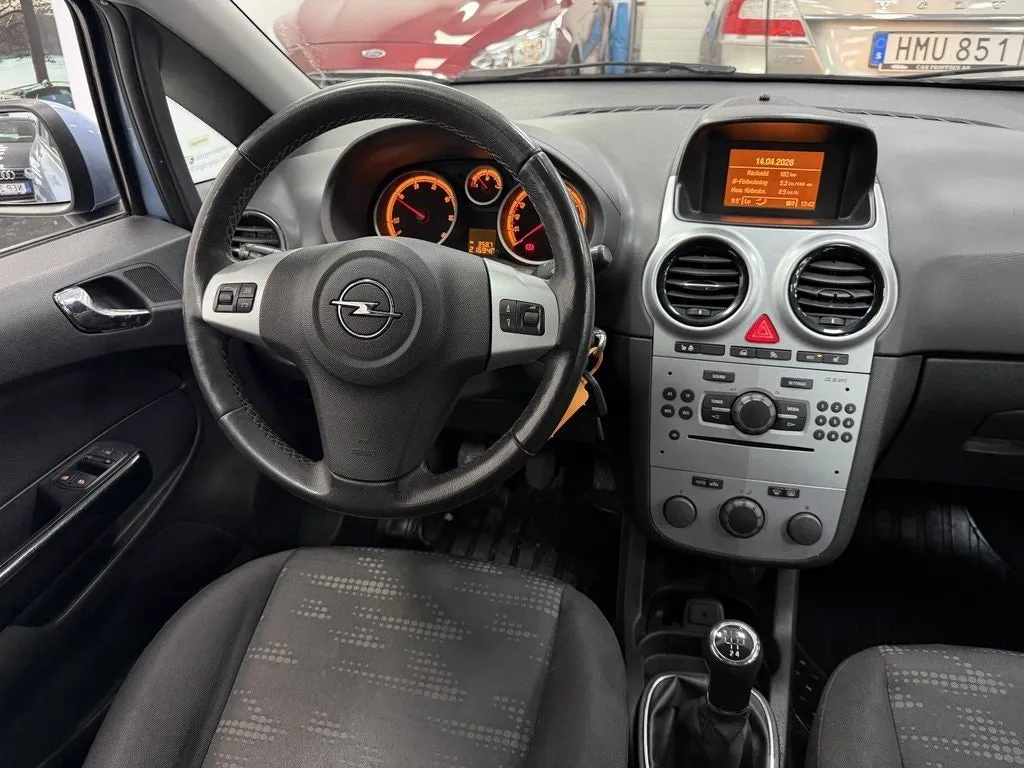 Vehicle image 11