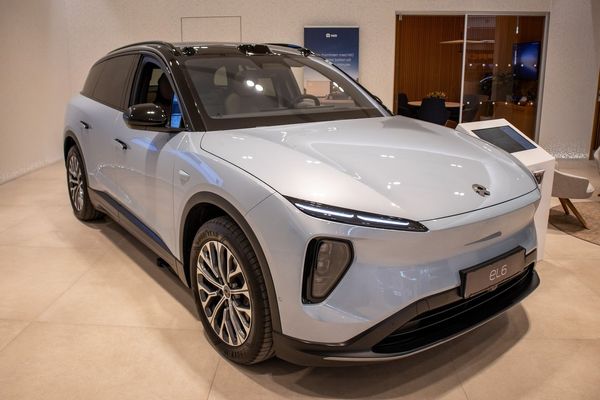NIO EL6 75 kWh/AWD/490HK/360°/Soft Close/Pano - 2023