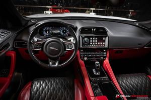 Jaguar F-Pace bild 16
