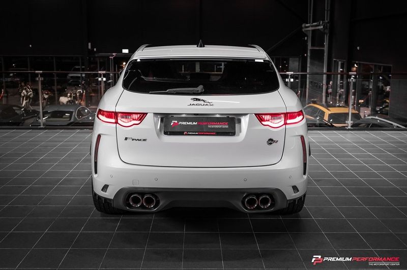 Jaguar F-Pace bild 8