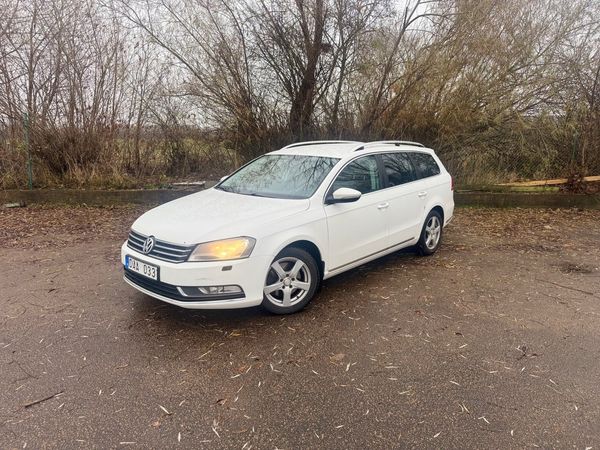 Volkswagen Passat Variant 2.0 TDI DPF BMT Masters Backkamera - 2014