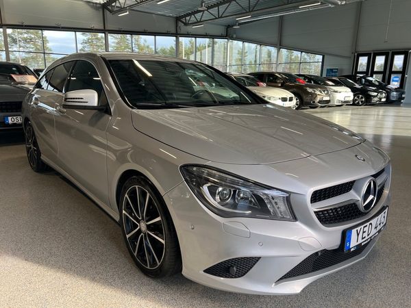 Mercedes CLA220 d Shooting Brake 7G-DCT Dragkrok B-Kamera - 2016