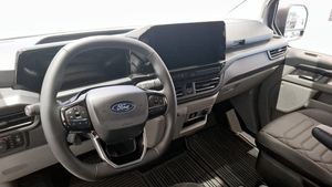 Ford Tourneo Custom bild 4