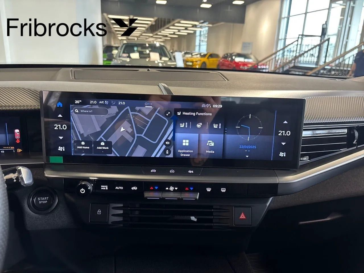 Vehicle image 14