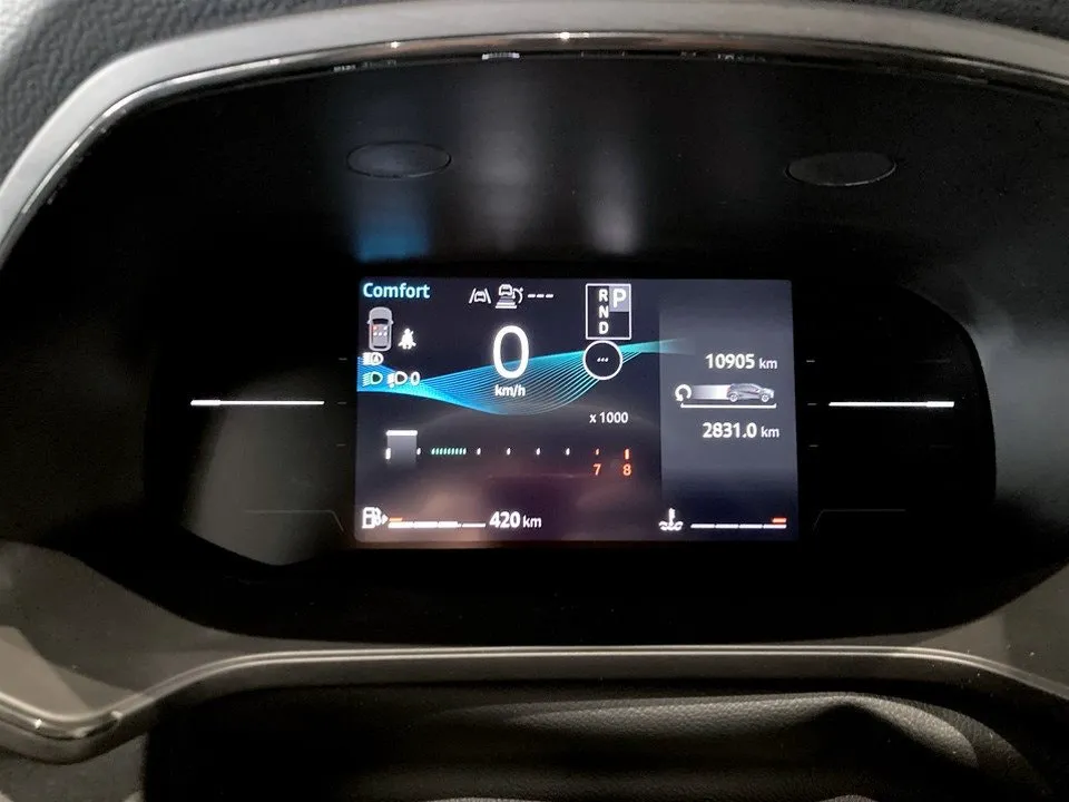 Vehicle image 7