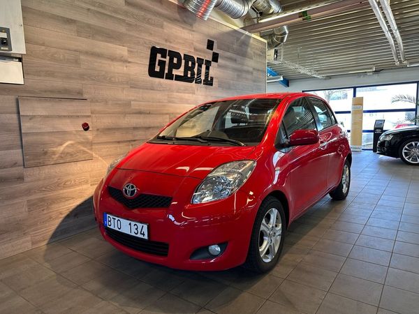 Toyota Yaris 5-dörrar 1.33 VVT-i | Automat | 14000mil - 2011