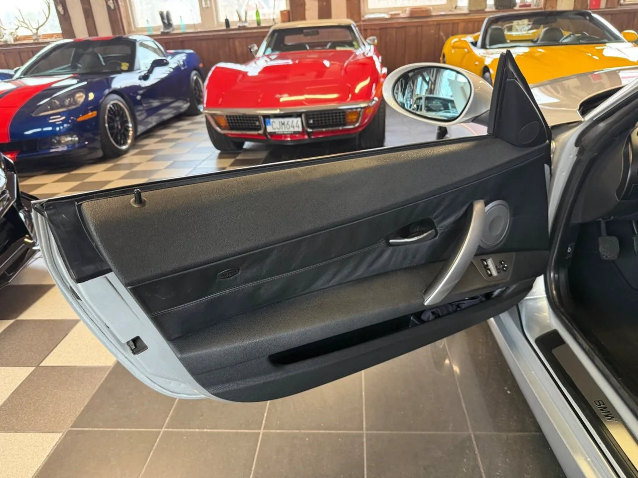 Vehicle image 23