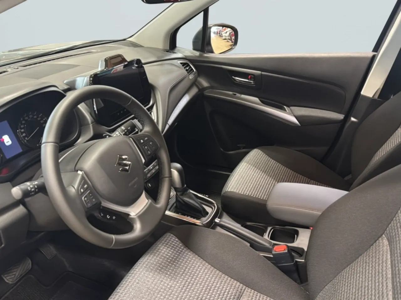 Vehicle image 7