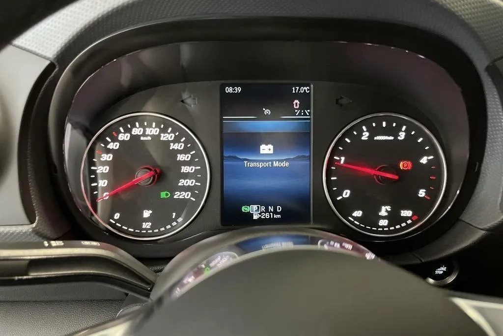 Vehicle image 9