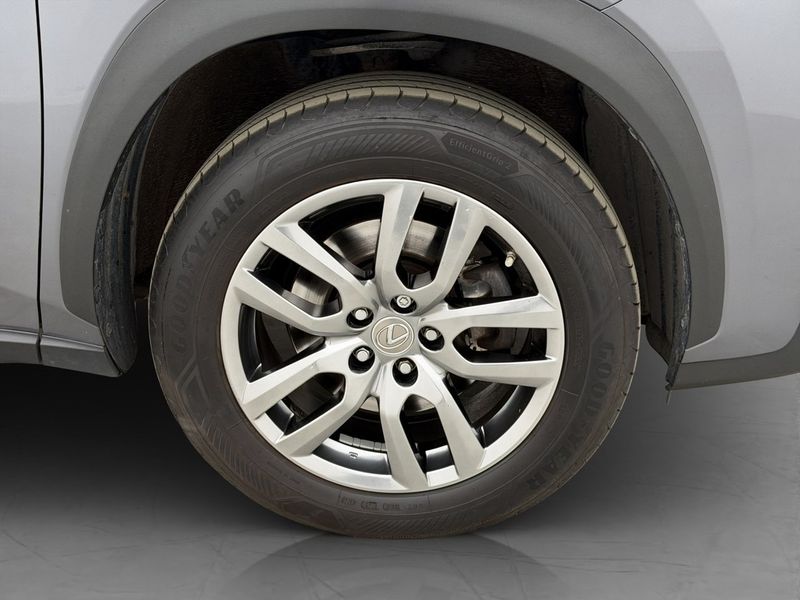 Lexus NX bild 36