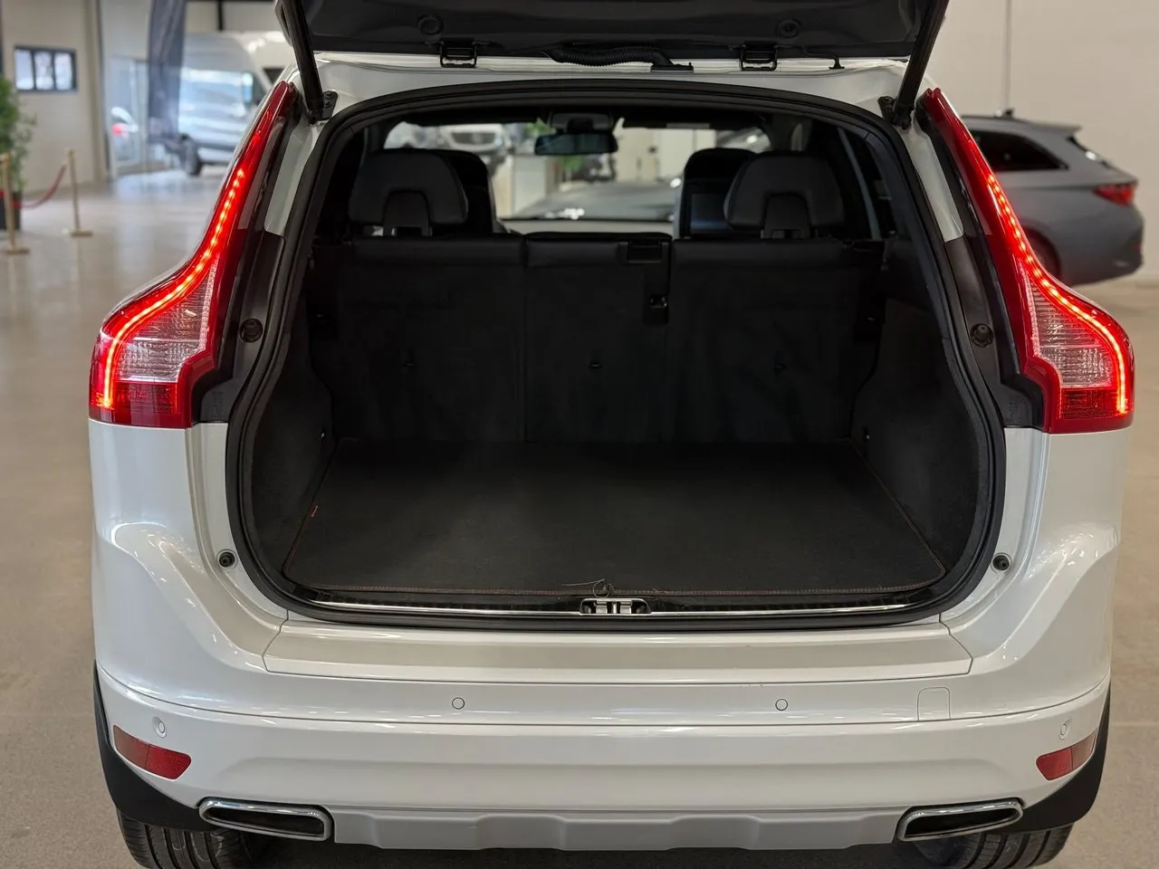 Vehicle image 21