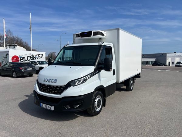 Iveco Daily 35S14 Skåpbil Kyl/Frysbil Dag/Nattkyla Z-Lift - 2021