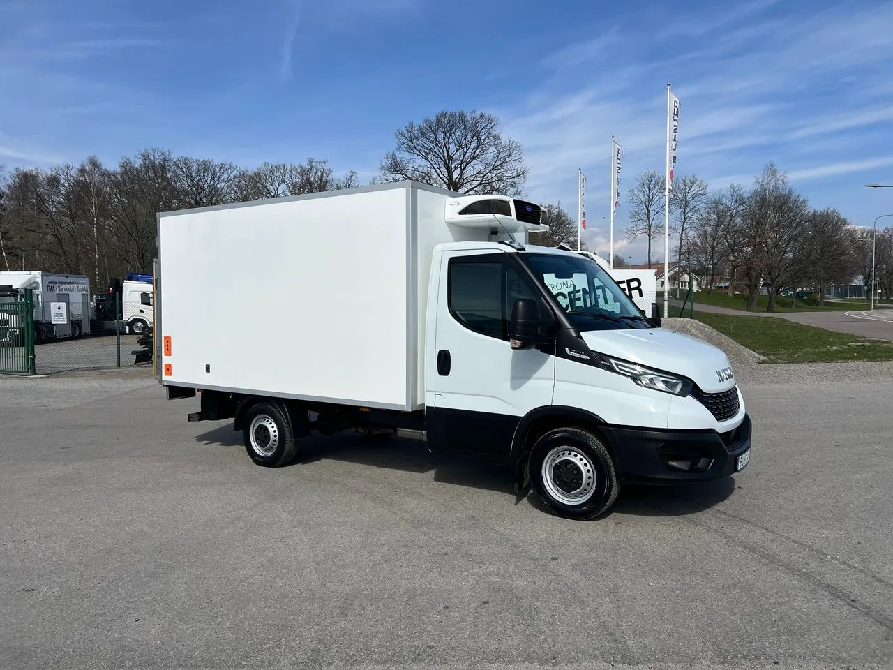 Vehicle image 20