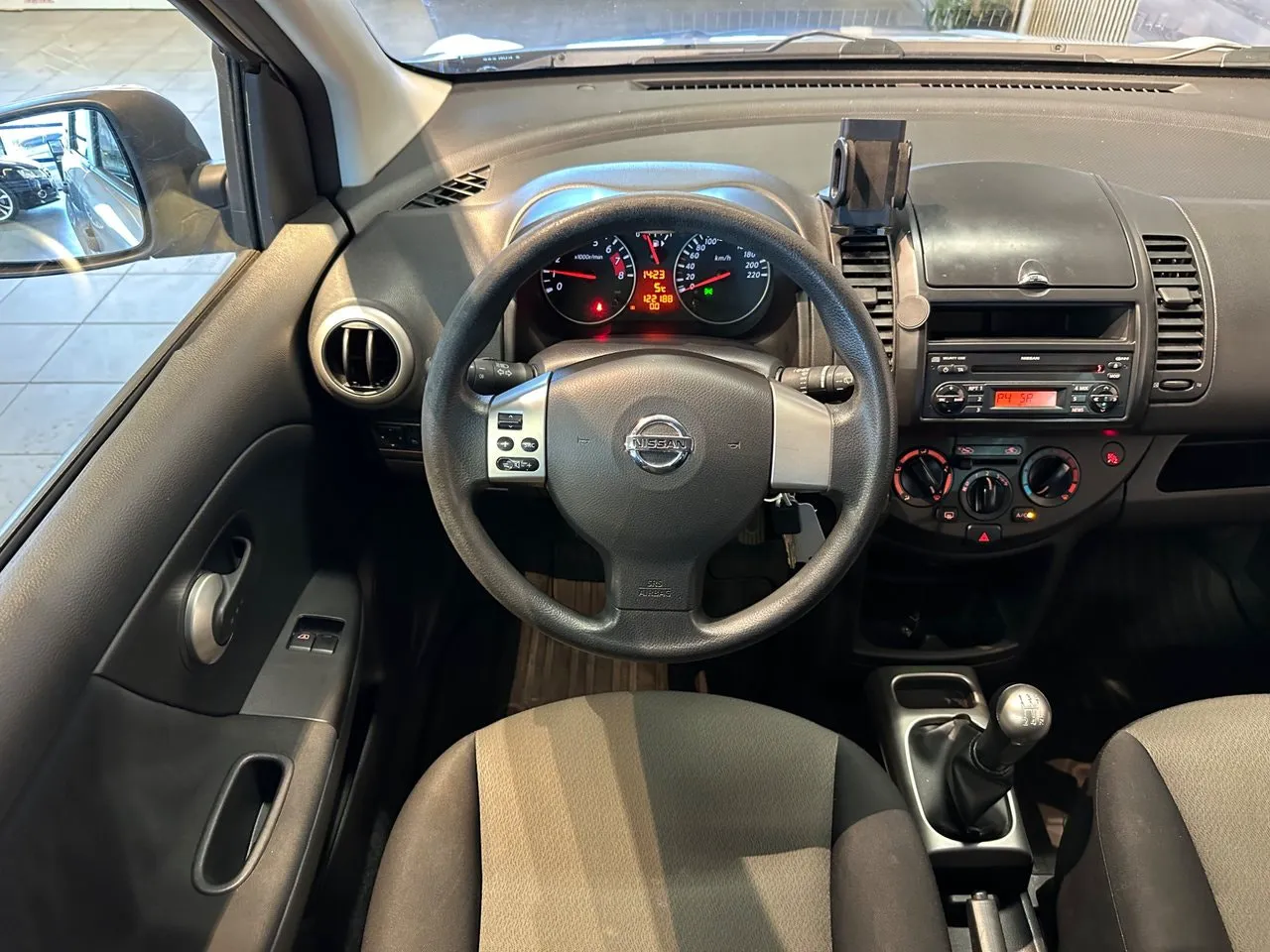 Vehicle image 11