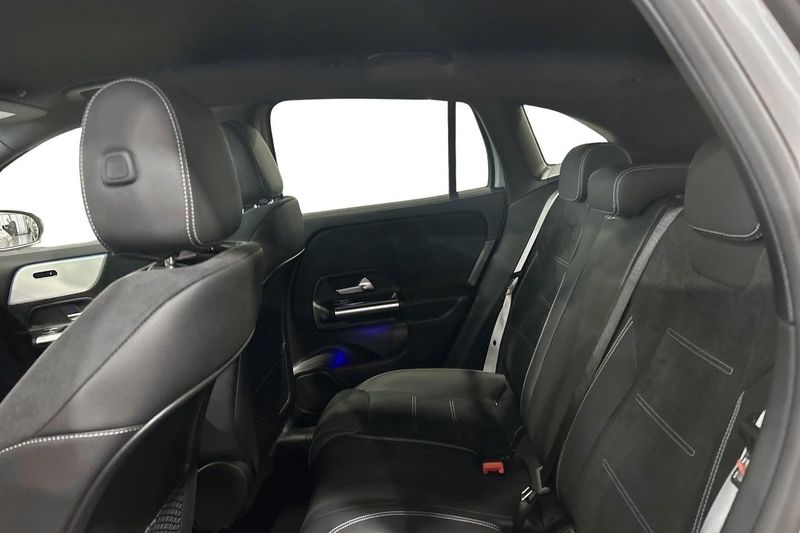 Mercedes GLA250 bild 12
