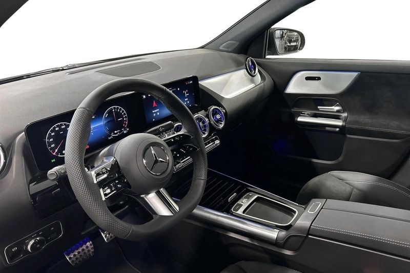 Mercedes GLA250 bild 7