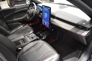 Ford Mustang Mach-E bild 10