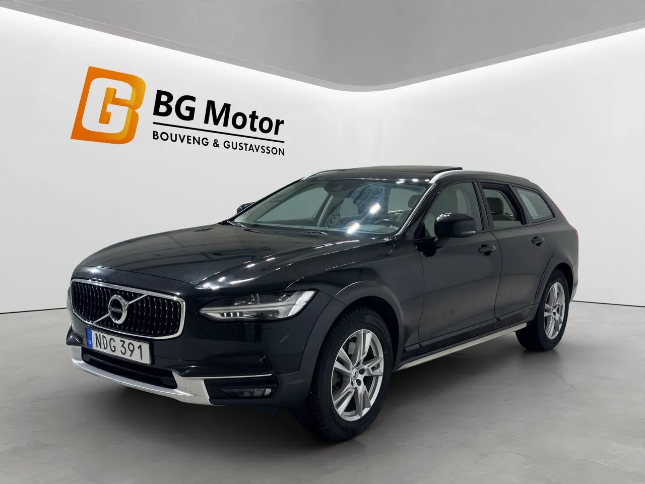 Vehicle image 7