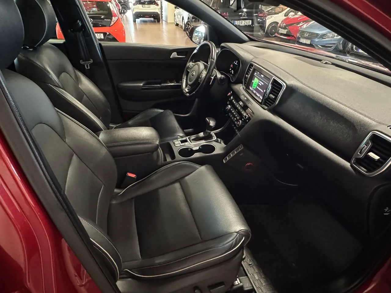 Vehicle image 9