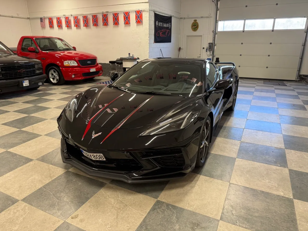 Vehicle image 13