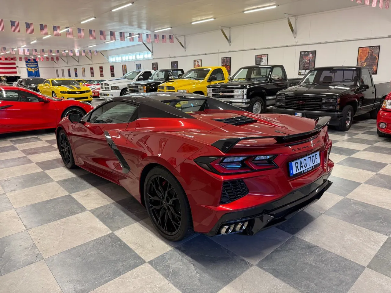 Vehicle image 11