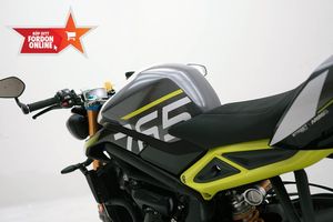 Triumph Street Triple bild 20
