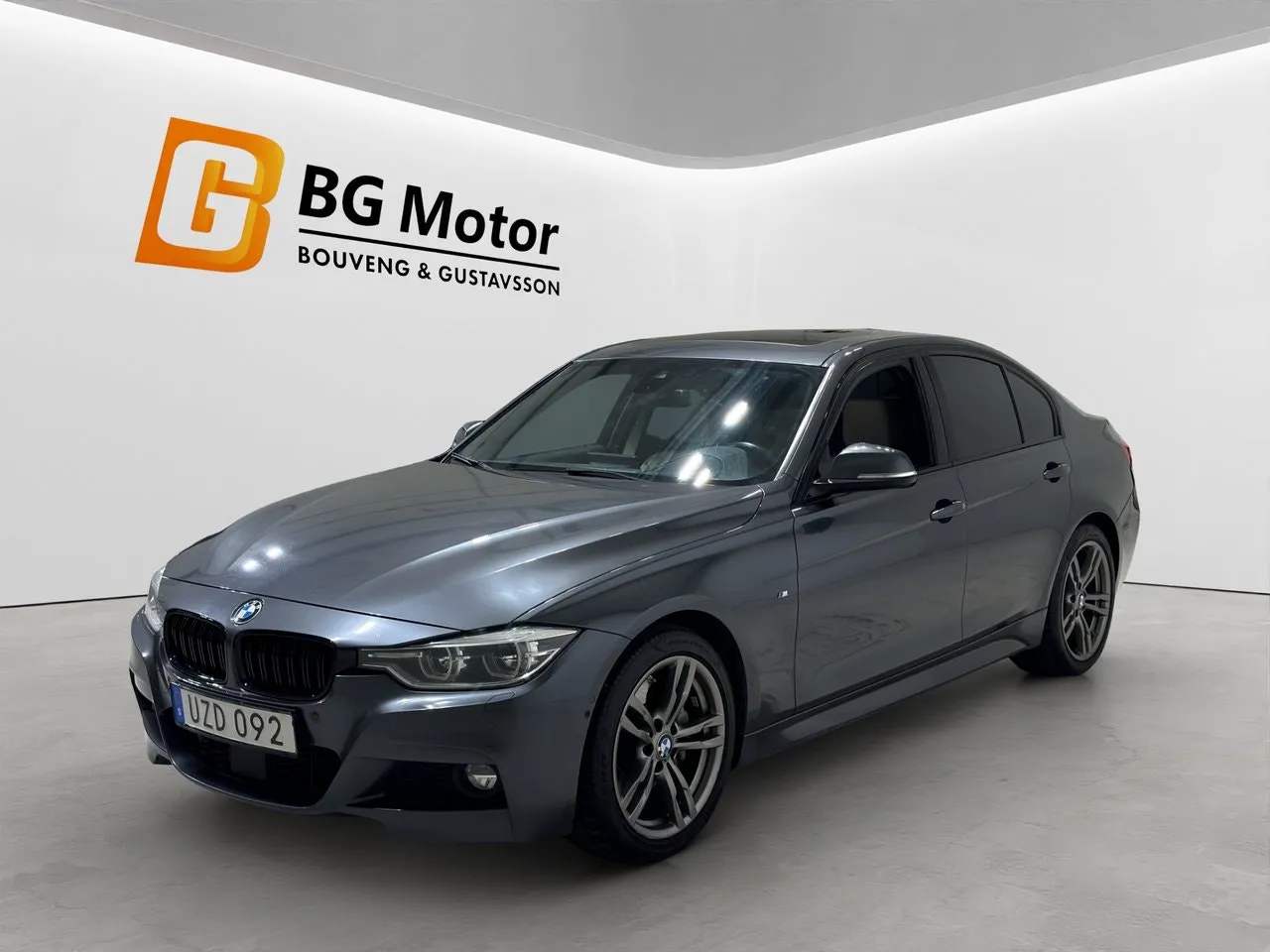 Vehicle image 7