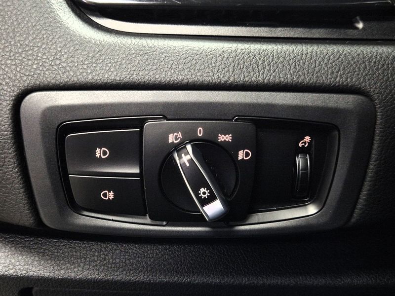 BMW 218 bild 13