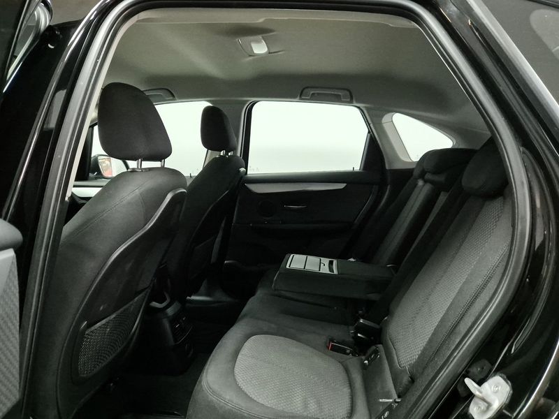 BMW 218 bild 26