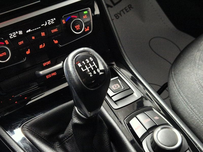 BMW 218 bild 21