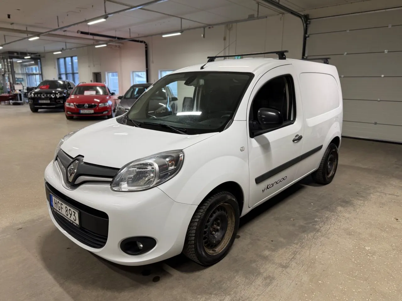 Vehicle image 6