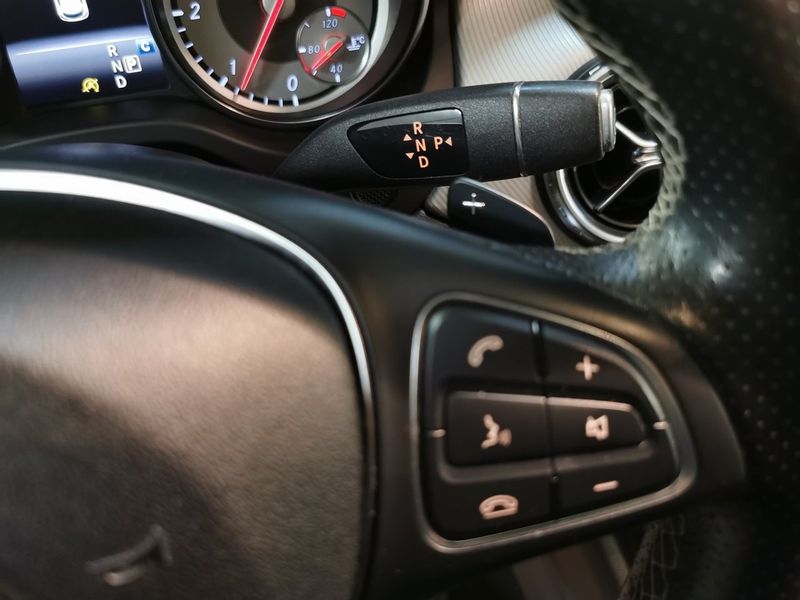Mercedes GLA200 bild 9