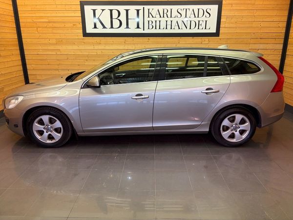 Volvo V60 D2 Momentum Euro 5 - 2012