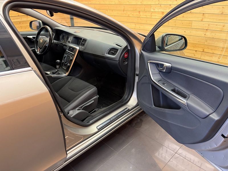 Volvo V60 bild 19