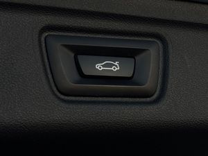 BMW 330 bild 16