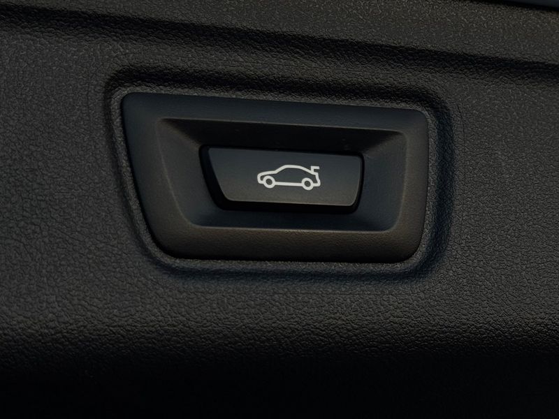 BMW 330 bild 16