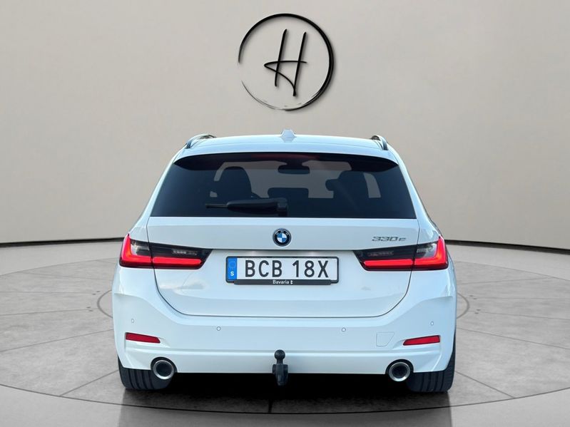 BMW 330 bild 4