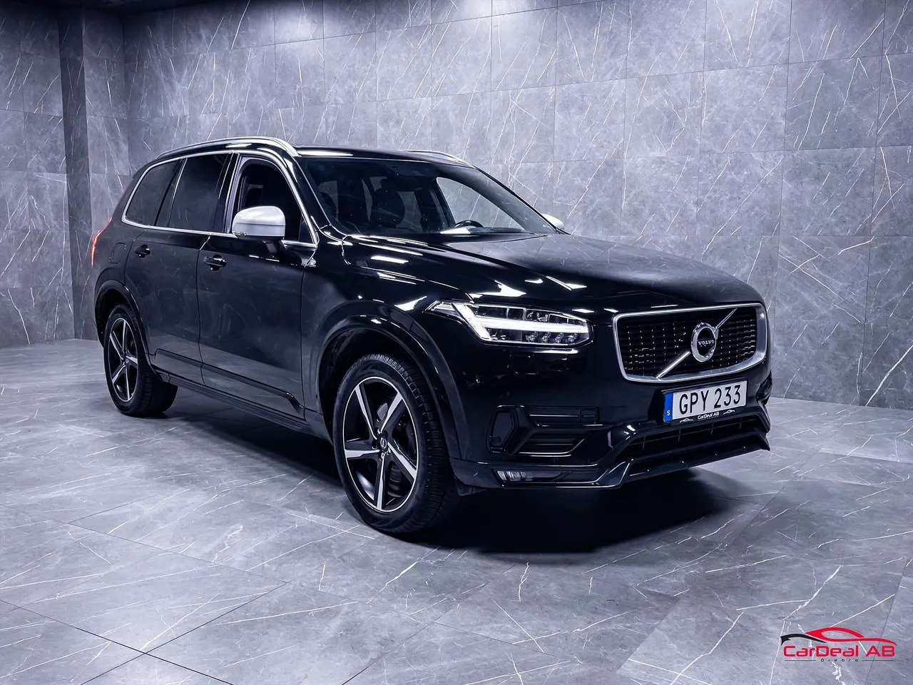 Vehicle image 8