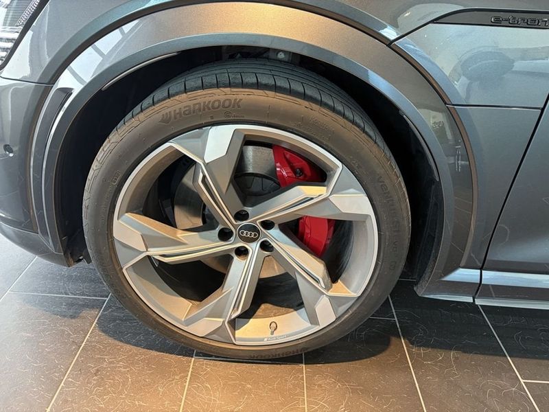 Audi SQ8 bild 7