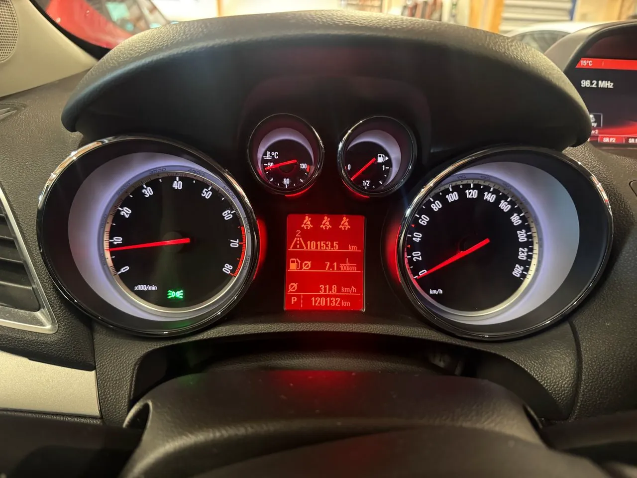 Vehicle image 9