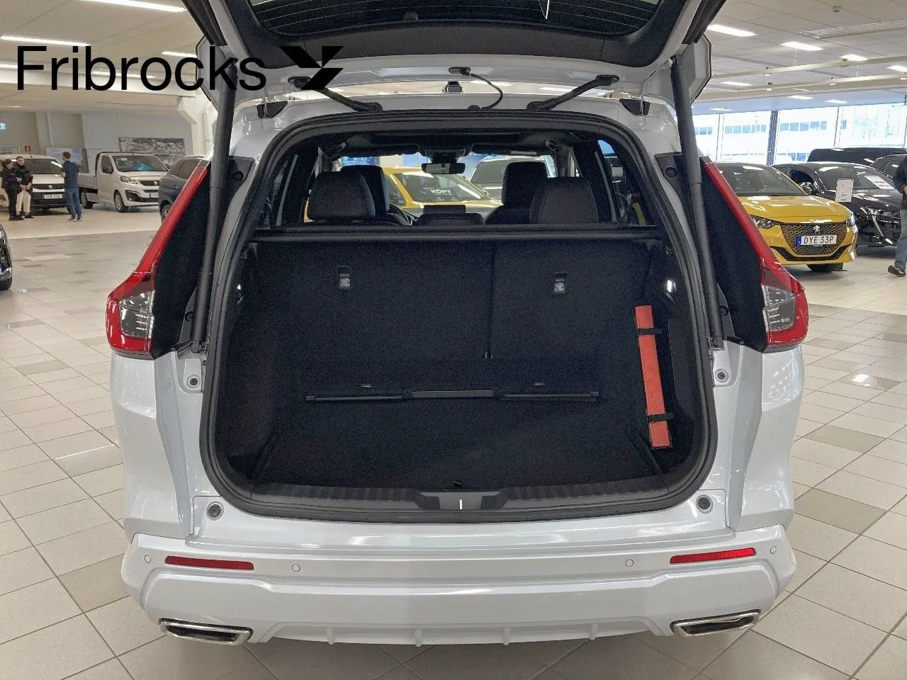 Vehicle image 7