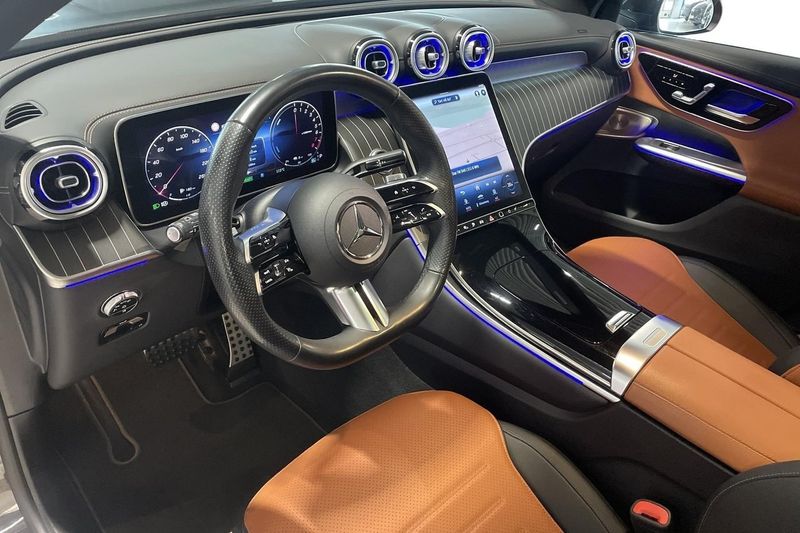 Mercedes GLC300 bild 6