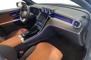 Mercedes GLC300 bild 9