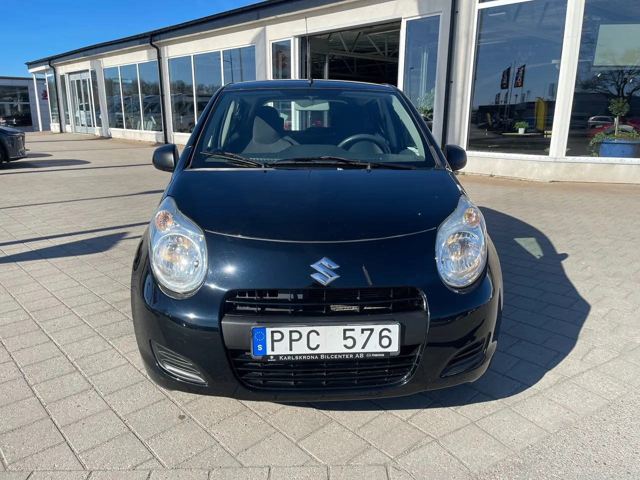 Vehicle image 1