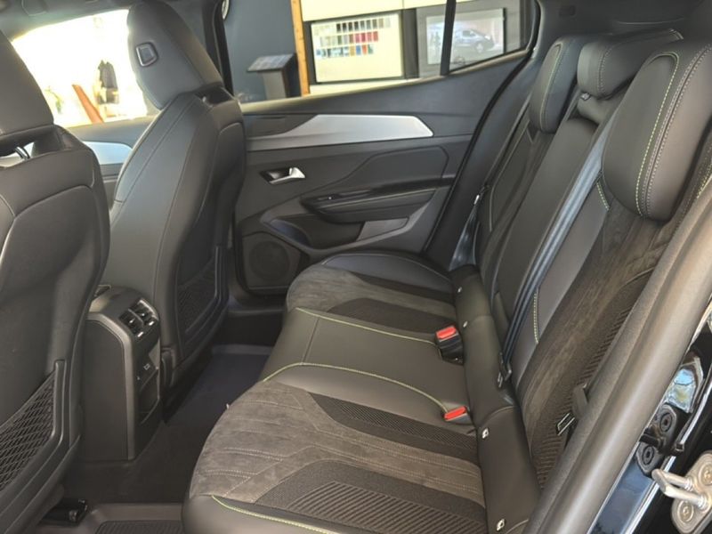 Peugeot 408 bild 9